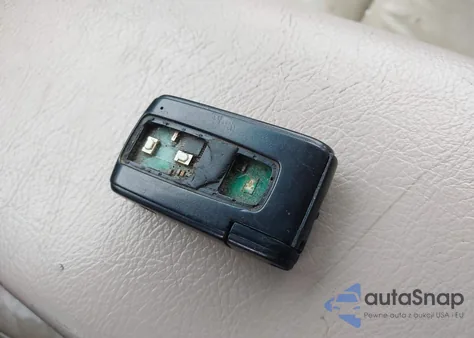 2005 Toyota Prius z USA, uszkodzony, nr VIN JTDKB20UX57051148